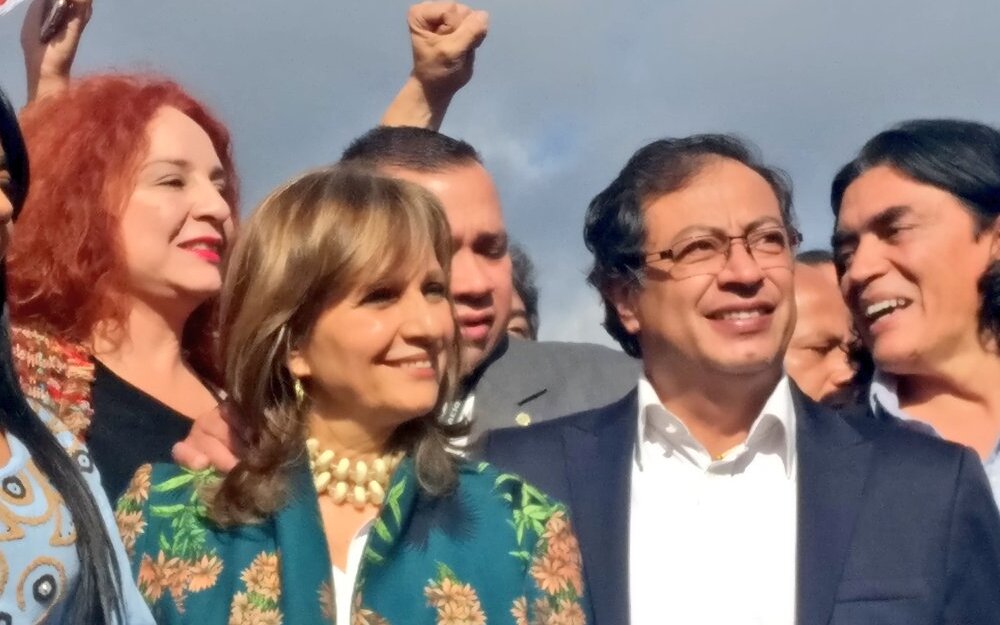 Sin Ángela Robledo, el movimiento de Petro enfrenta debate sobre su bandera feminista