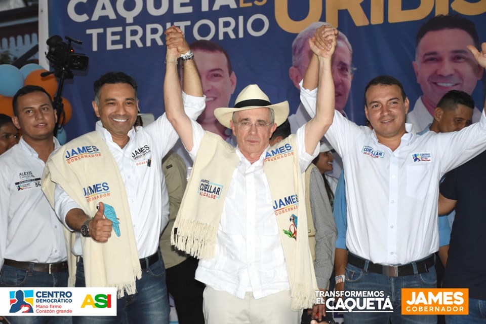 Urrego, Uribe y el candidato a la Alcaldía de Florencia, Mauricio Cuéllar. 